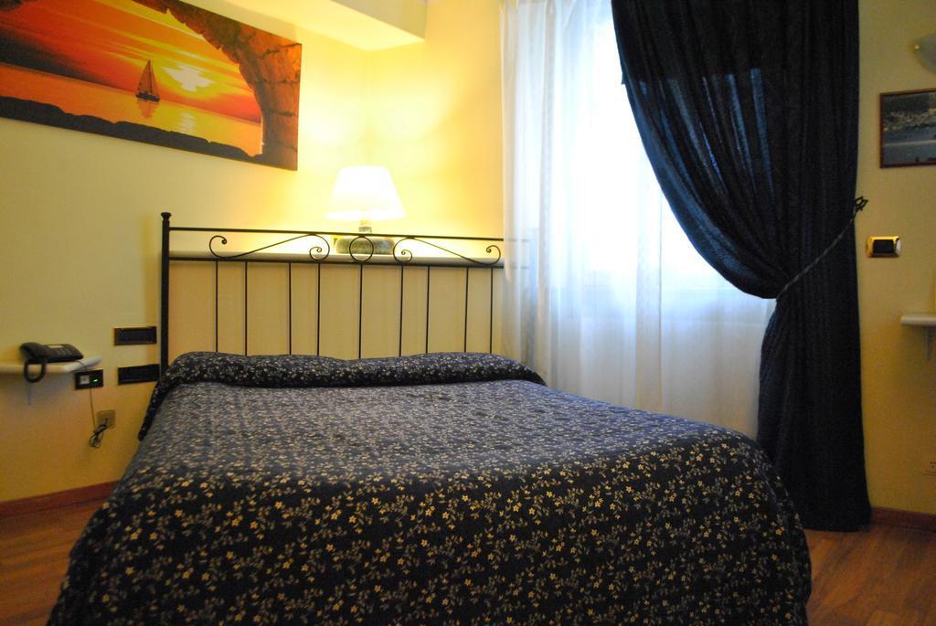 Hotel Il Loggiato Dei Serviti Côme Extérieur photo
