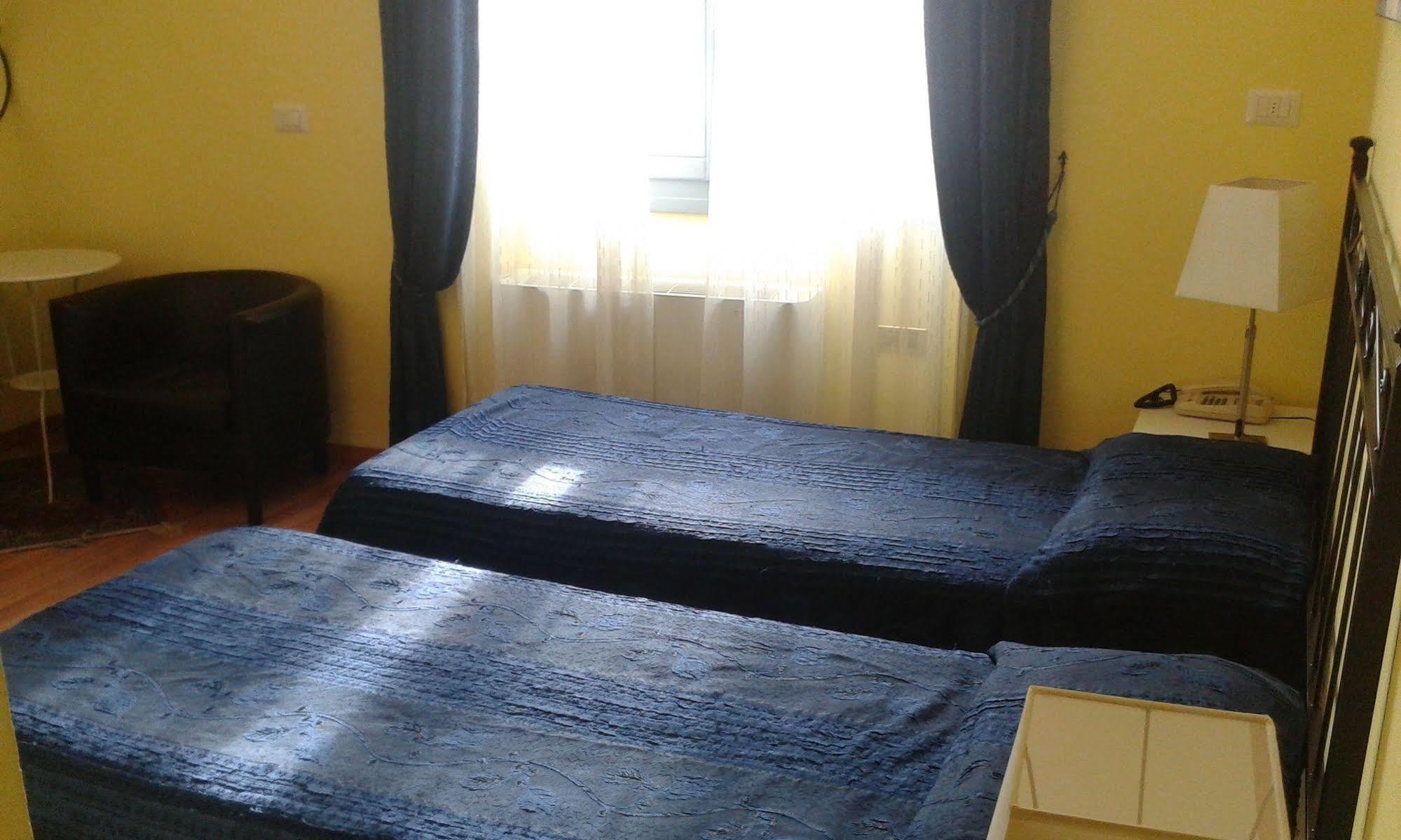 Hotel Il Loggiato Dei Serviti Côme Extérieur photo